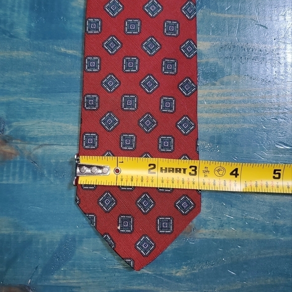 Red Tie With Blue & Green Pattern New - Picture 5 of 5